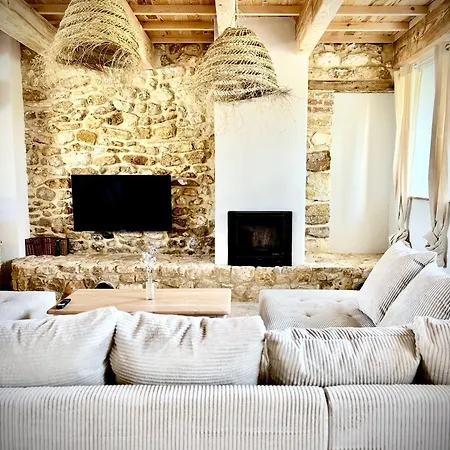 Dans Un Domaine - La Cave Du Vigneron - Uzes - 10 Personnes Prázdninový dům Baron (Gard)